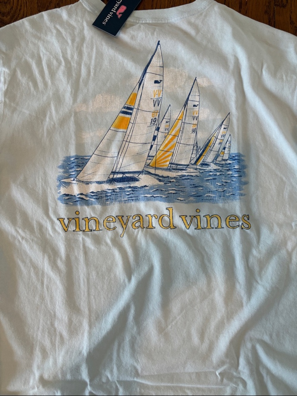 Vineyard Vines Light Blue Long-Sleeve Crewneck with Sailboat Logo, NWT - Picture 4 of 6